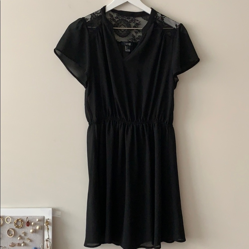 Forever 21 black lace dress Large